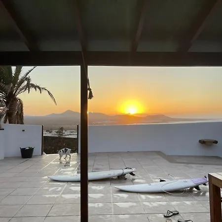 Casa De Bon Jovi Famara